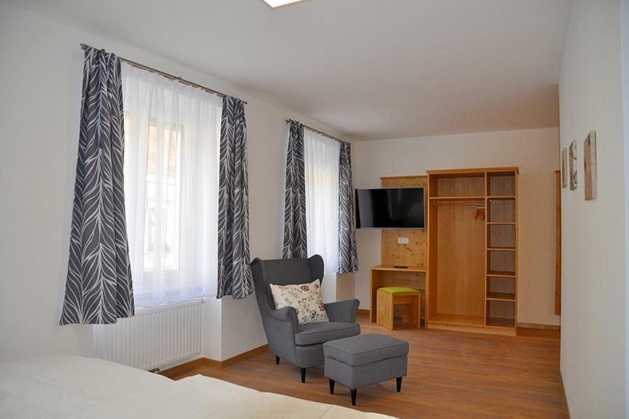 Bed and Breakfast Bed Bike & Breakfast Traismauer Екстер'єр фото