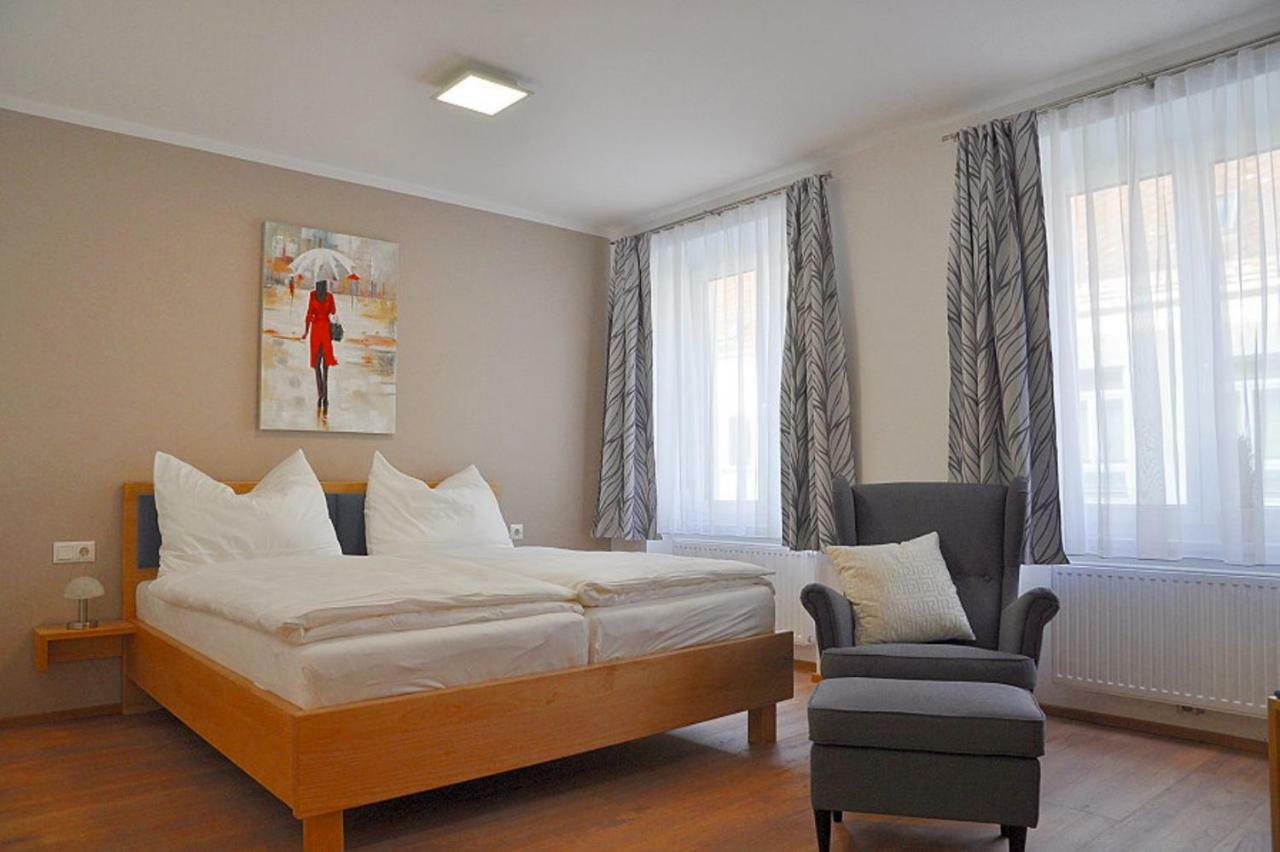 Bed and Breakfast Bed Bike & Breakfast Traismauer Екстер'єр фото
